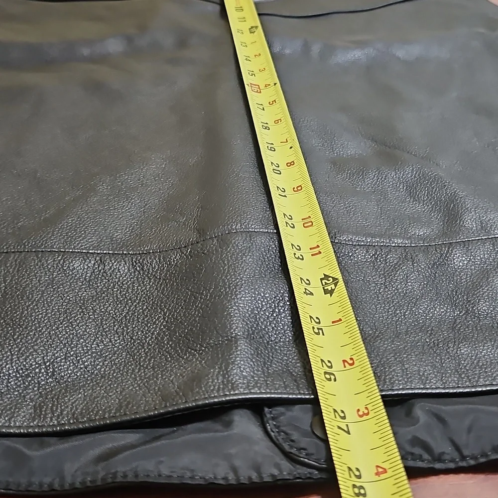 Victory Leather Vest - Picture 6 of 6